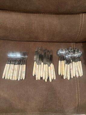 Marble Swirl Silverware Set